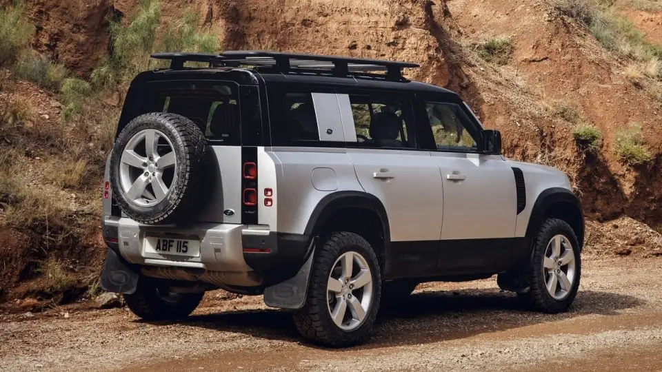 Land Rover Defender 110 SUV